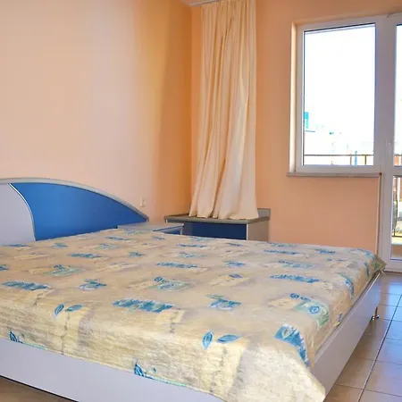 Apartment La Playa *